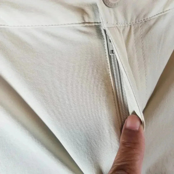 Colombia PFG Women's Shorts Tan Sz 8 - Picture 6 of 9